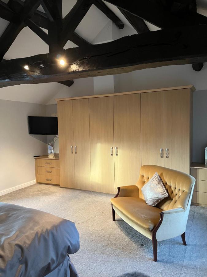 The Farm House Modern Spacious 2 Bedroom Home At Tong Road Leeds Perfect For Contractors Free Secure Parking Пъдси Екстериор снимка