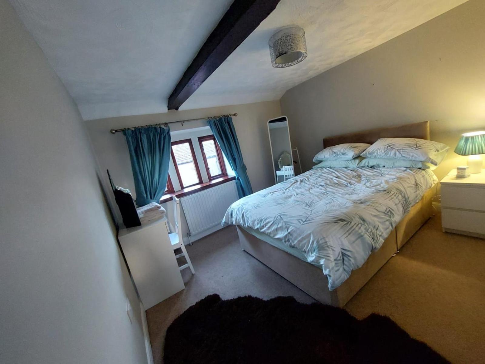 The Farm House Modern Spacious 2 Bedroom Home At Tong Road Leeds Perfect For Contractors Free Secure Parking Пъдси Екстериор снимка